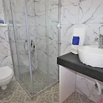 Daire Feine Mitten Im Zentrum Kuşadası