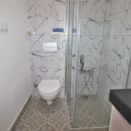 Feine Mitten Im Zentrum * Kusadası